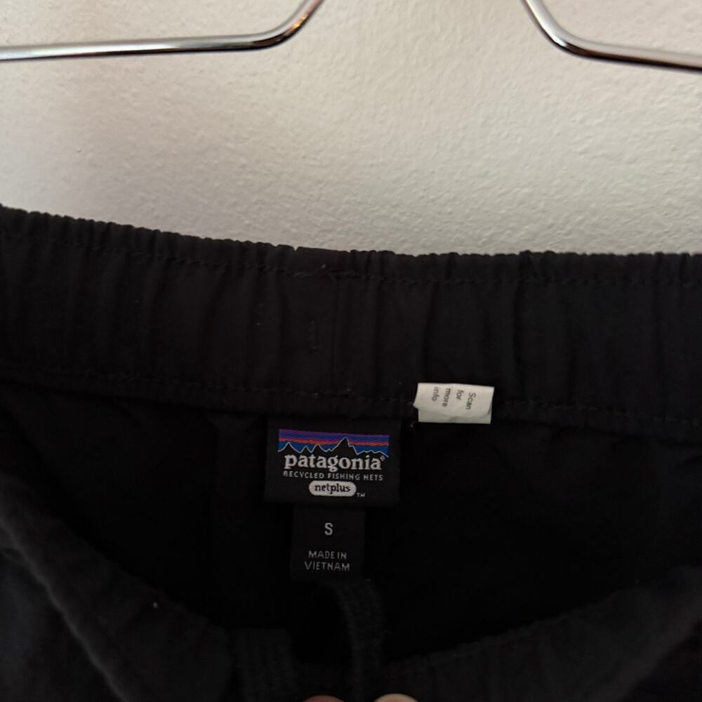 Patagonia Barely Baggies Shorts Sz Small - Picture 4 of 5